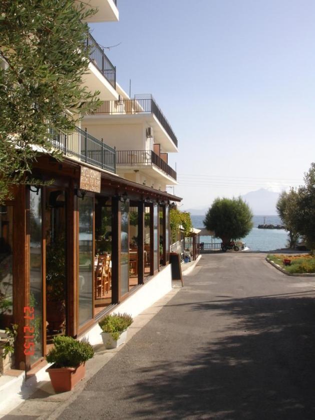Cohyli Hotel Ireo Exterior foto