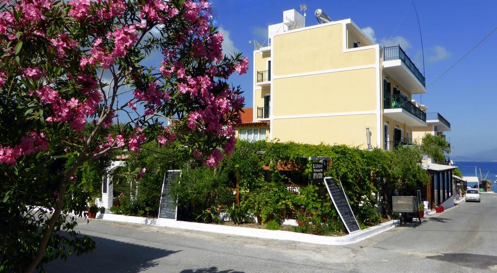 Cohyli Hotel Ireo Exterior foto